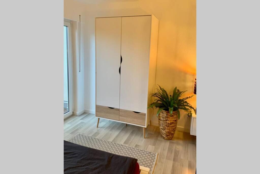 'Das Kleine Feine' - Ruhige, Helle Ferienwohnung Mit Parkplatz Und Balkon Pforzheim Eksteriør bilde
