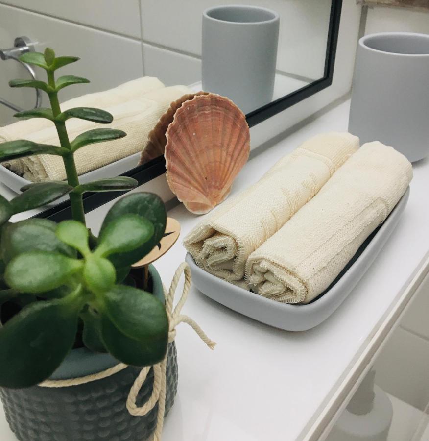 'Das Kleine Feine' - Ruhige, Helle Ferienwohnung Mit Parkplatz Und Balkon Pforzheim Eksteriør bilde