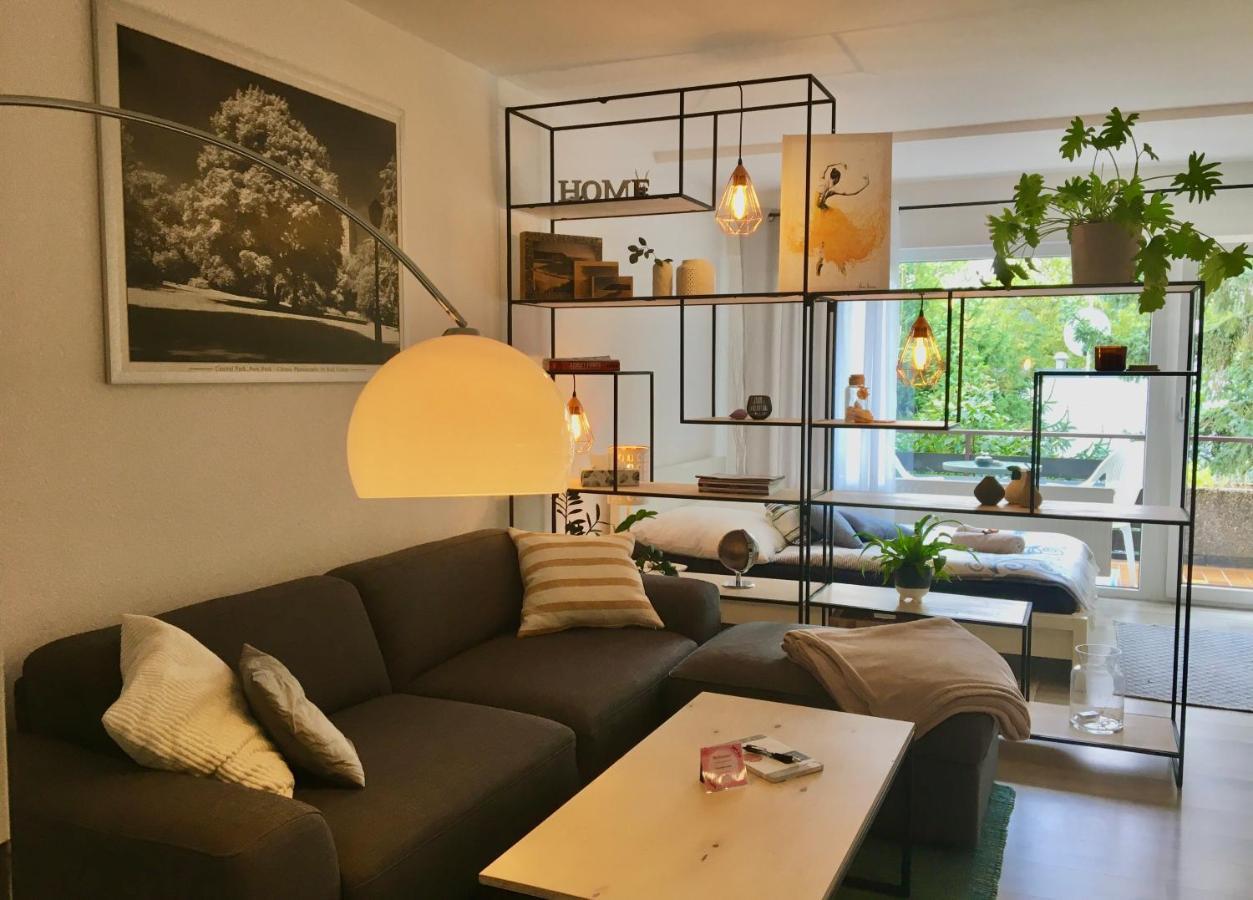 'Das Kleine Feine' - Ruhige, Helle Ferienwohnung Mit Parkplatz Und Balkon Pforzheim Eksteriør bilde